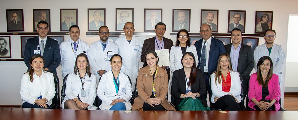 Entrega del Registro calificado al programa de Especialización en Oncología Clínica Pontificia Universidad Javeriana